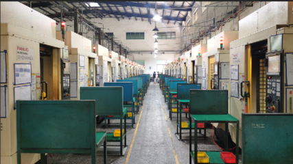 李曉彤率隊赴東莞市考察企業，與家鄉企業家共話家電零配件銷售新機遇